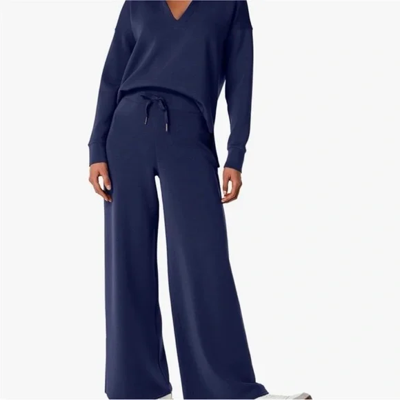 Two Lounge Sets! - Picture 10 of 11